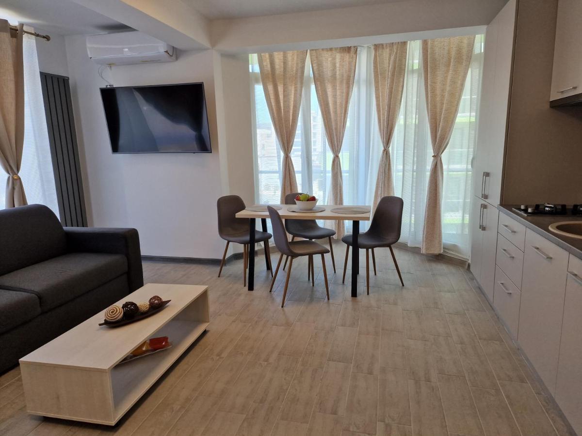 Cristalex Aparthotel & Spa Mamaia Nord Năvodari Exteriér fotografie