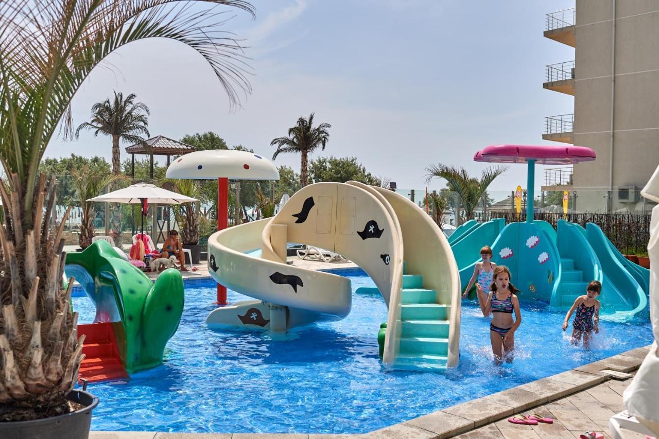 Cristalex Aparthotel & Spa Mamaia Nord Năvodari Exteriér fotografie